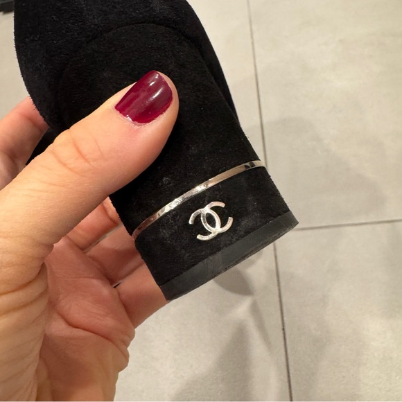 Chanel black suede block heel bootie - 39 - Picture 6 of 9